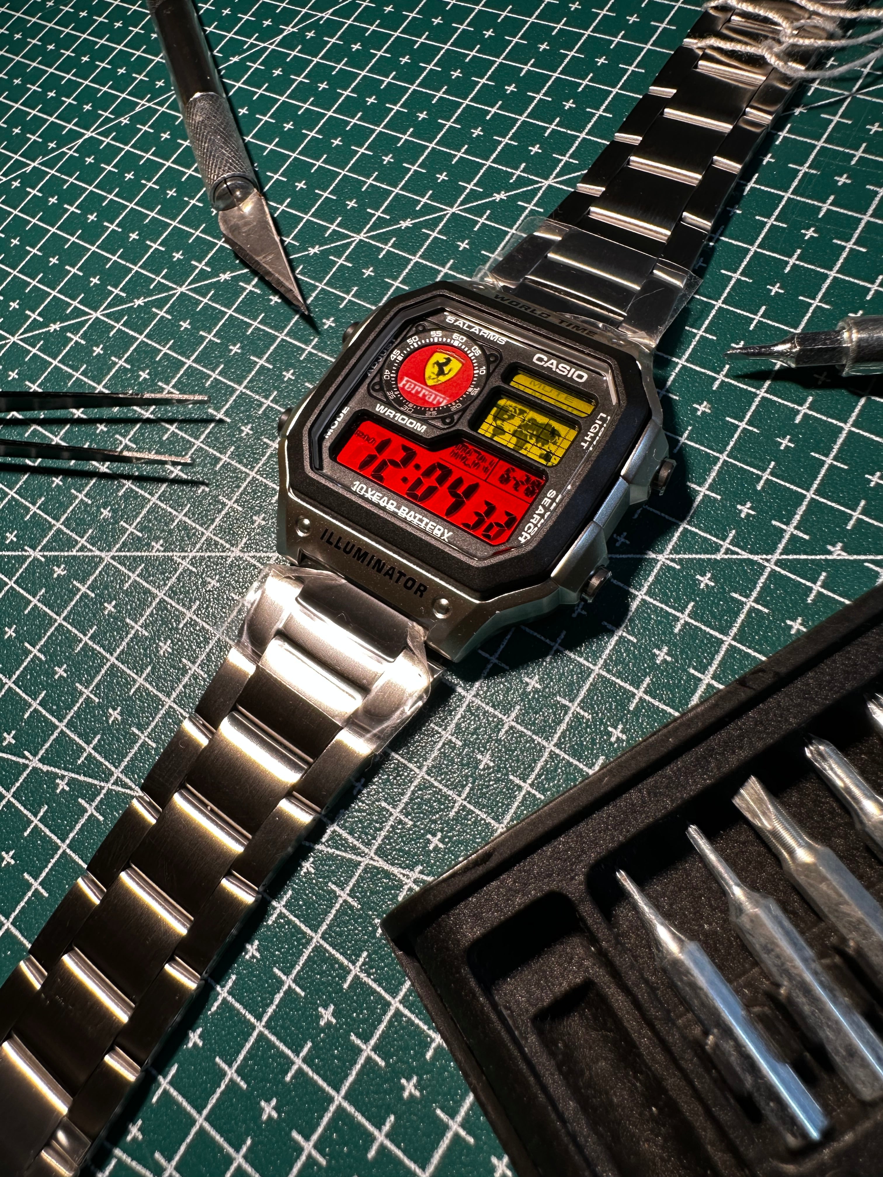 Casio Royale “Ferrari”
