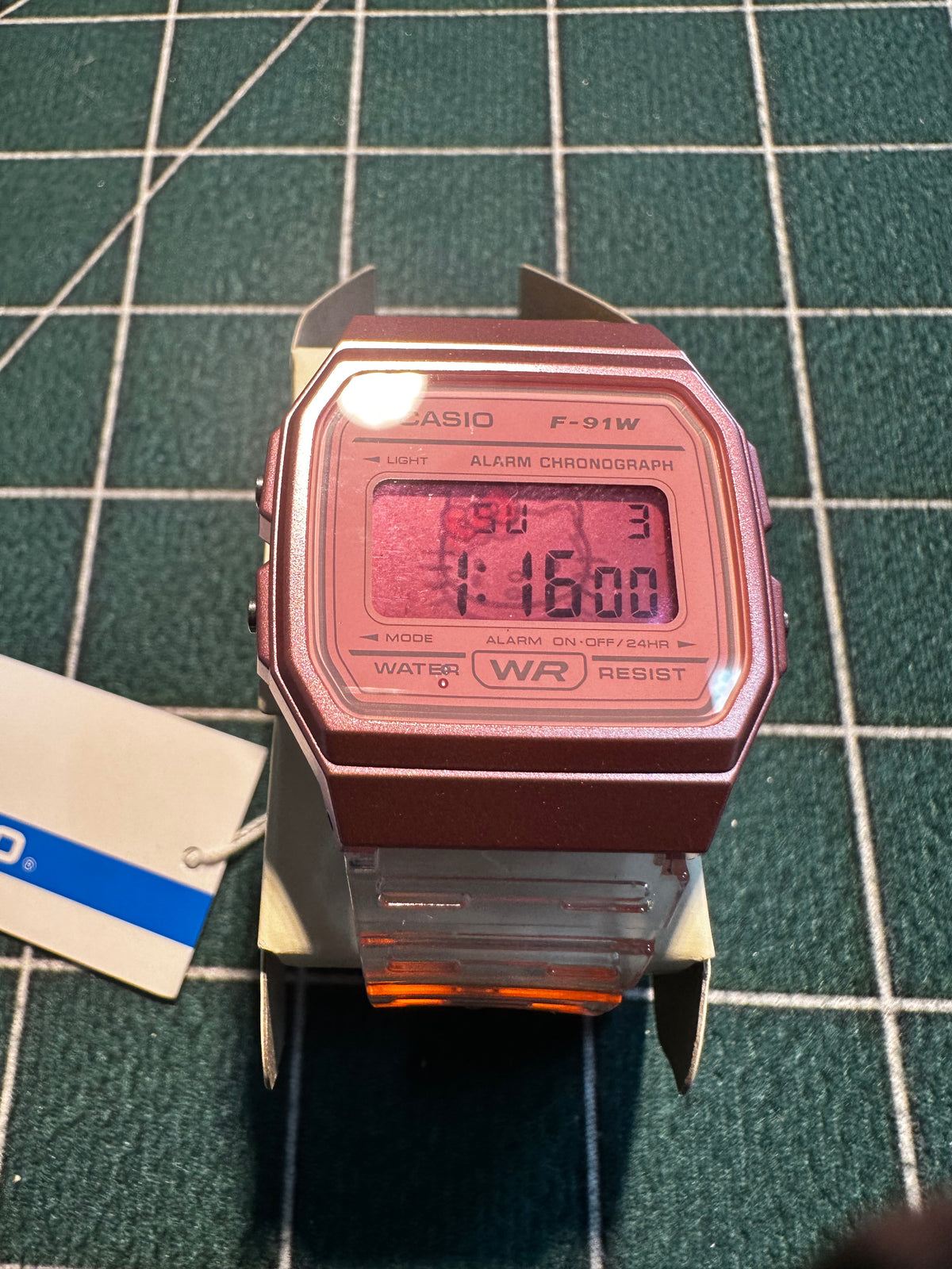 Casio F-91W Hello Kitty